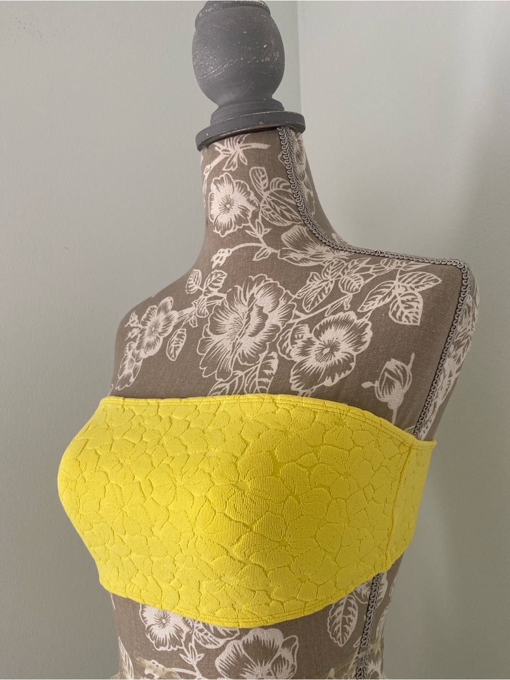 Frankies Bikinis Bandeau Bikini Top Bright Yellow Textured Floral Small